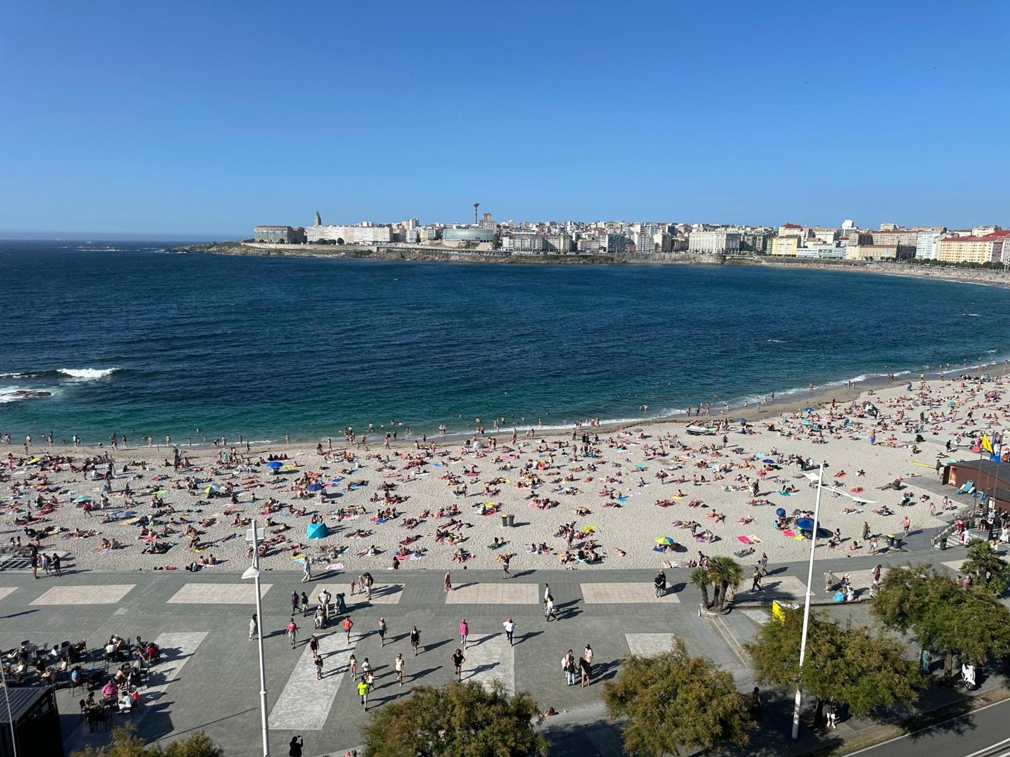 Piso Con Vistas A La Playa De Riazor Apartment Ла Коруня Екстериор снимка